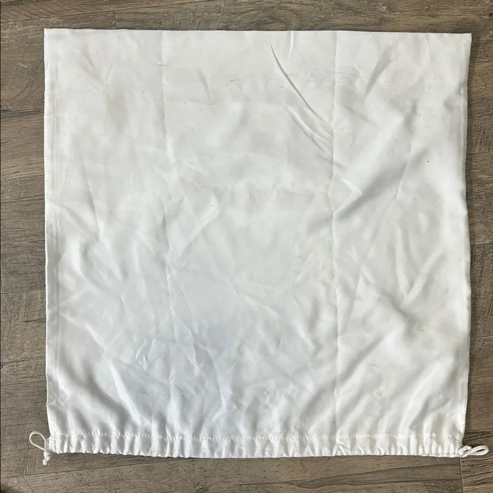 A13 | Michael Kors white dust jacket